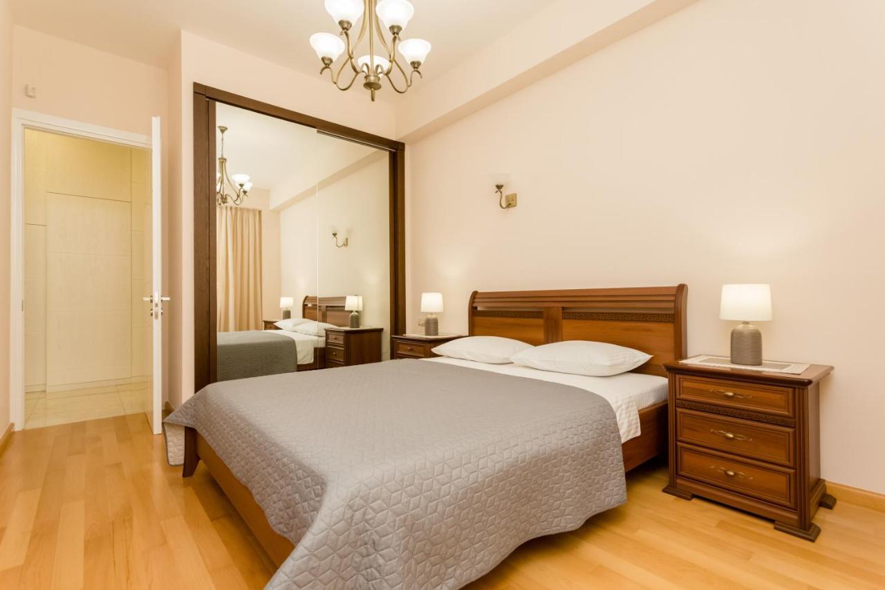Serviced Apartment On Rustaveli Avenue 16 Tbilisi Esterno foto