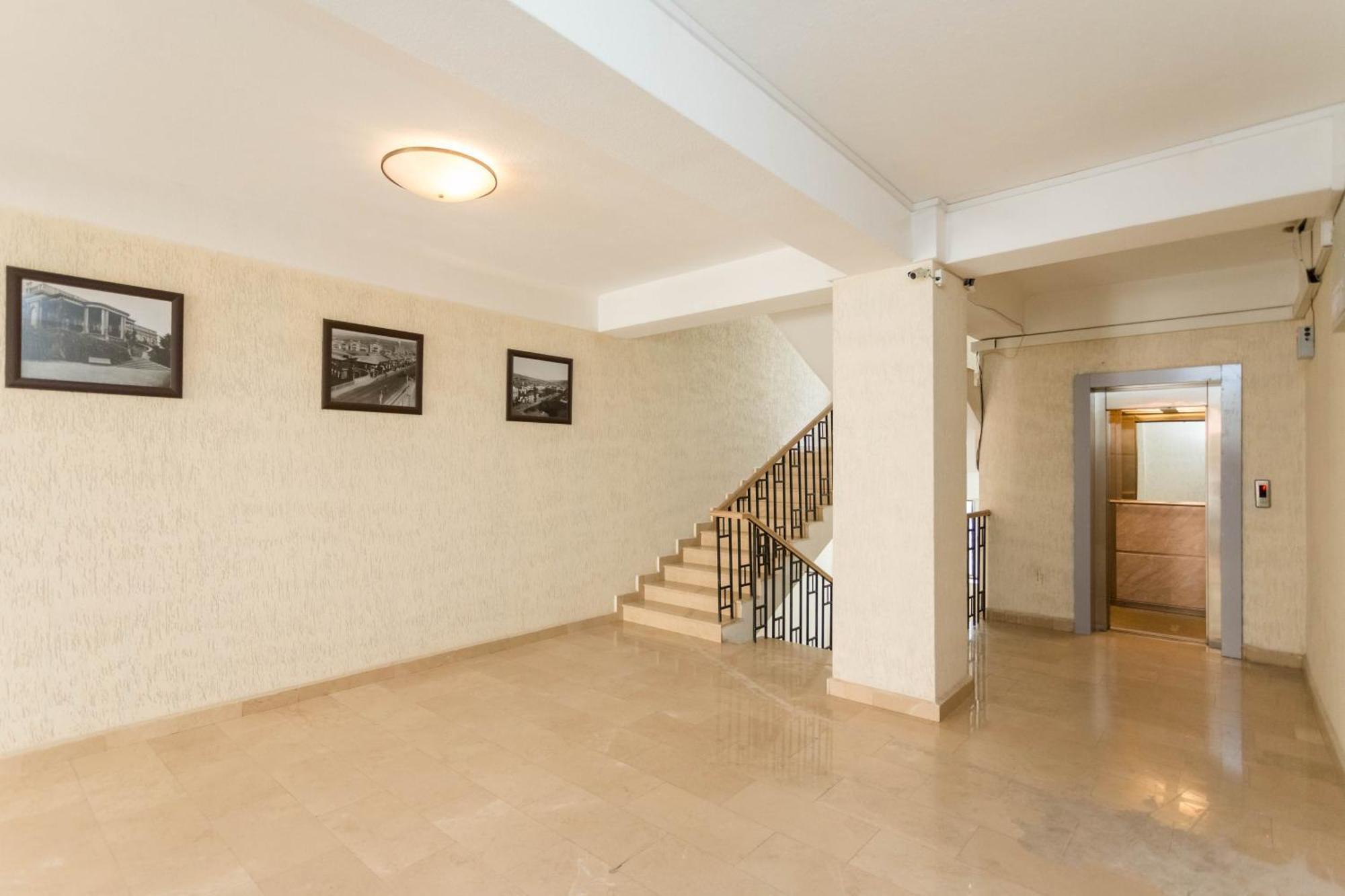 Serviced Apartment On Rustaveli Avenue 16 Tbilisi Esterno foto
